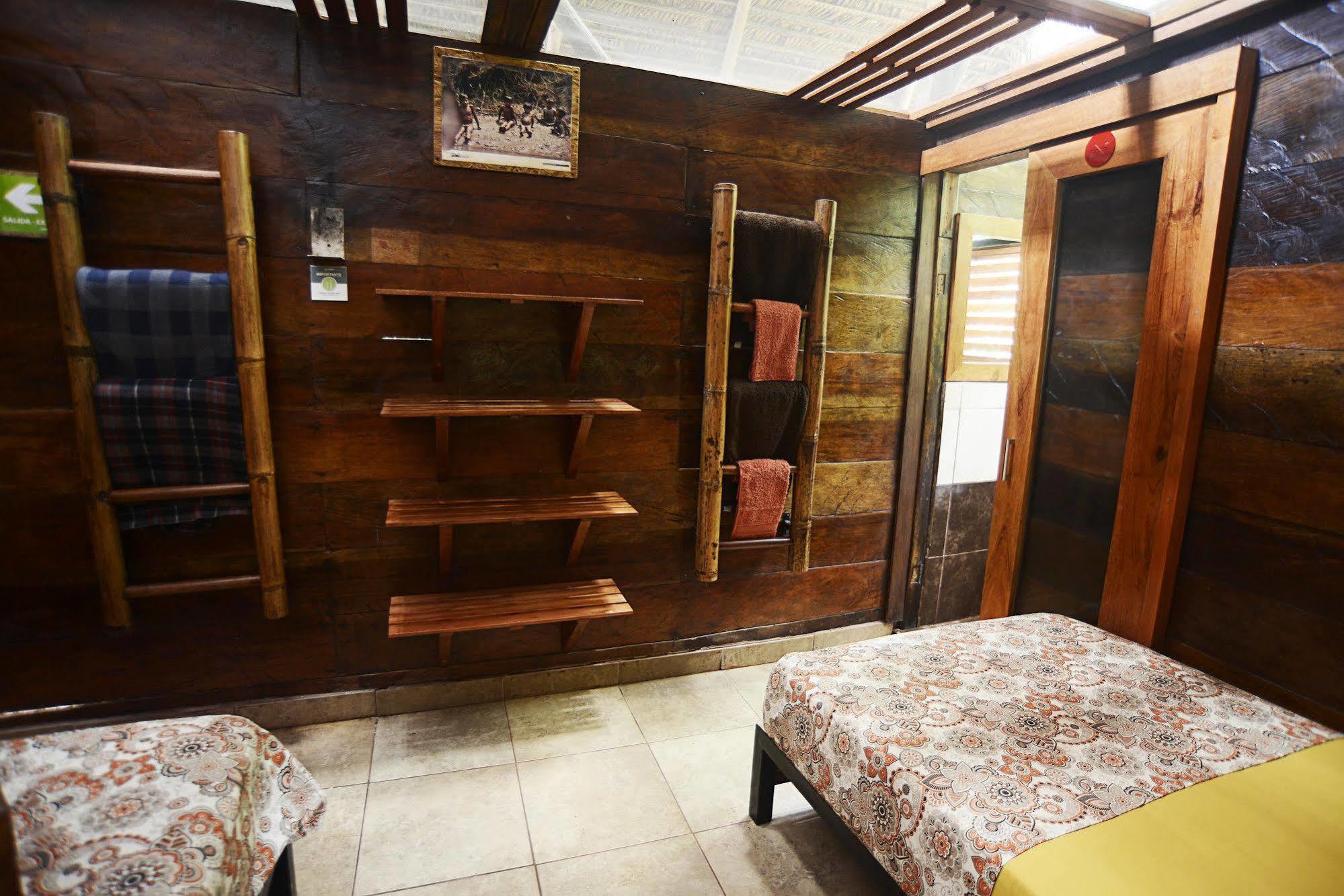 Jamu Lodge Puerto Montufar Exterior photo
